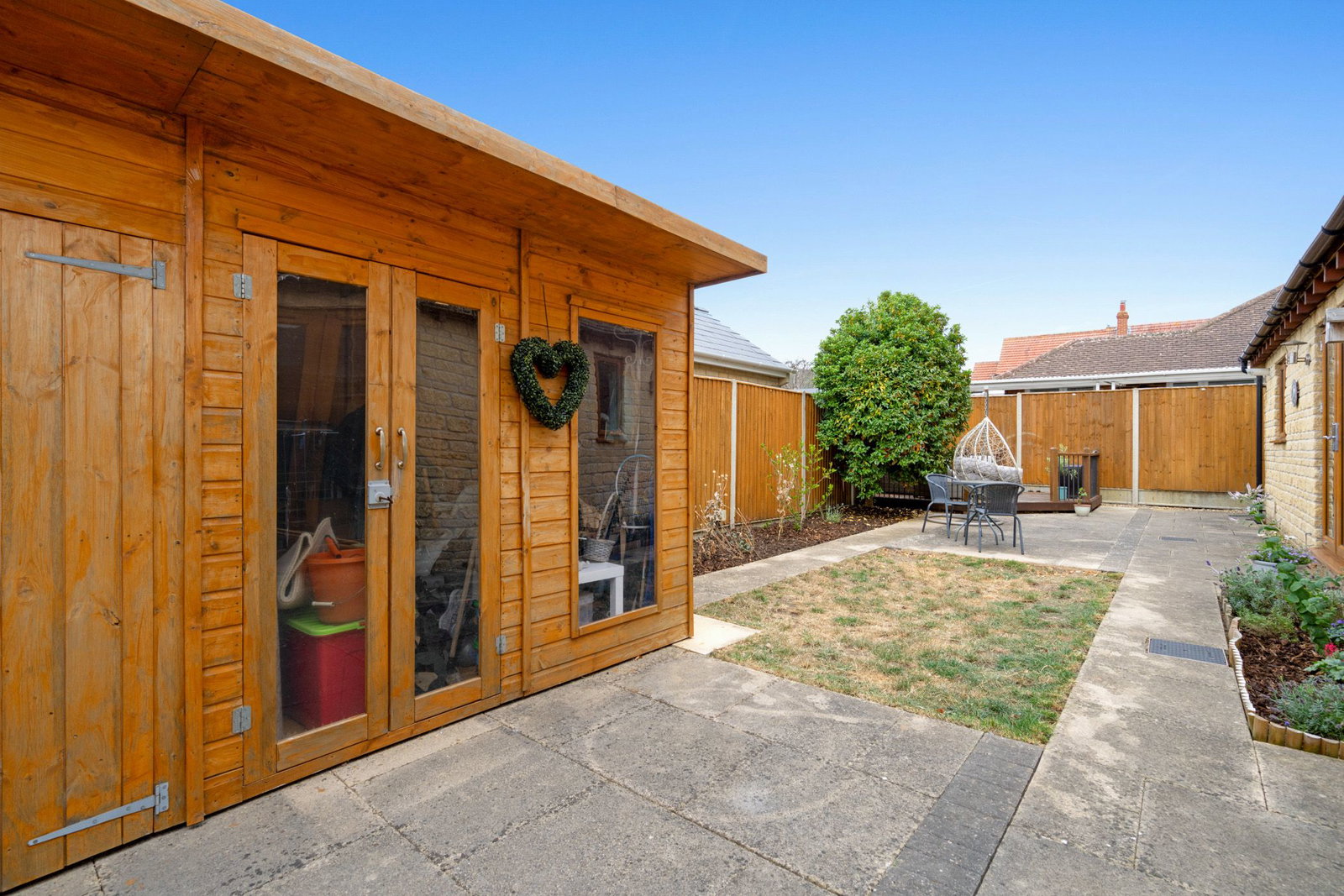 Detached House for sale in Cheltenham, Priory Lane, Bishops Cleeve, Cheltenham, GL52, 1715 m²