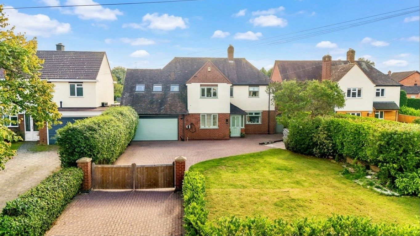 Detached House for sale in Burton-on-trent, Alrewas Road, Kings Bromley, DE13 7HW