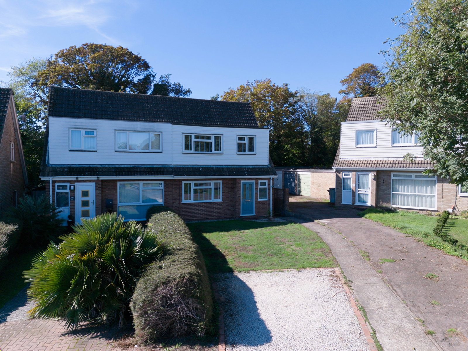 Semi Detached House for sale in Broadstairs, Bradstow Way, Broadstairs, CT10 1AX