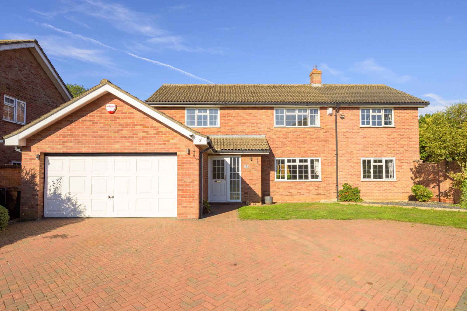 Detached House for sale in Grantham, Wells Close on Barrowby Gate in Grantham, 1975 m²
