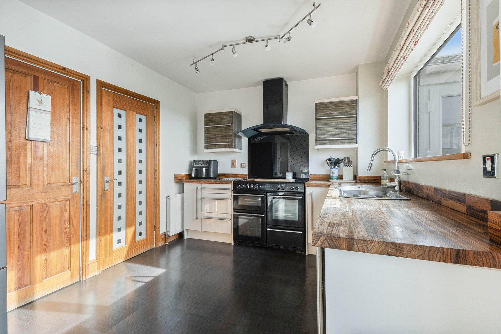 Semi Detached House for sale in Pontefract, Bull Style Road, Pontefract, WF8 4NL, 1556 m²