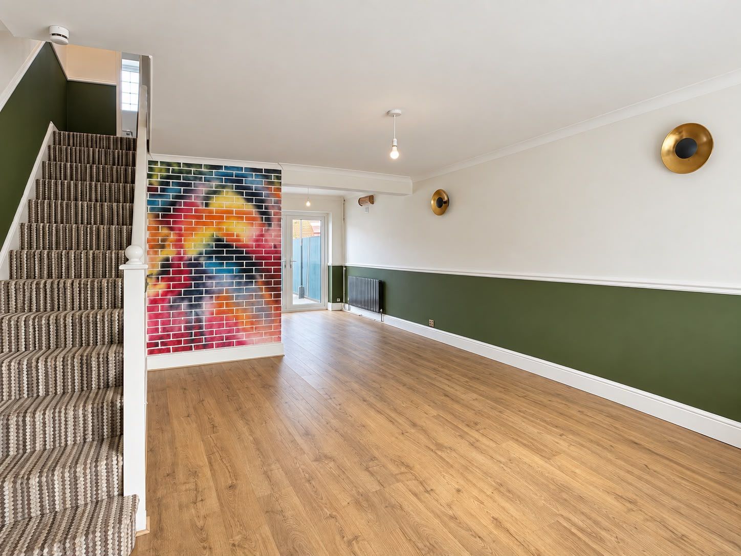 Semi Detached House for sale in Sittingbourne, Merleburgh Drive, Kemsley, Sittingbourne, ME10 2RW