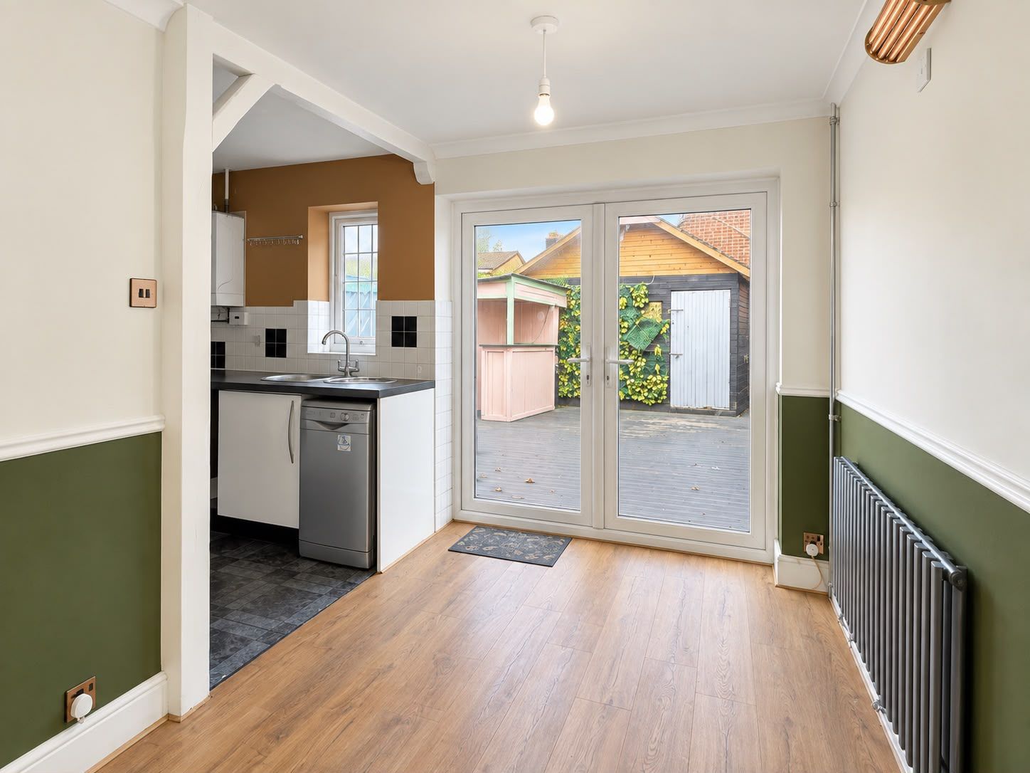 Semi Detached House for sale in Sittingbourne, Merleburgh Drive, Kemsley, Sittingbourne, ME10 2RW