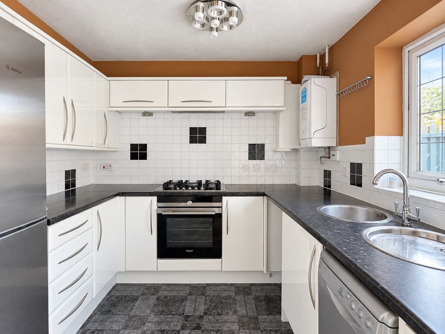 Semi Detached House for sale in Sittingbourne, Merleburgh Drive, Kemsley, Sittingbourne, ME10 2RW