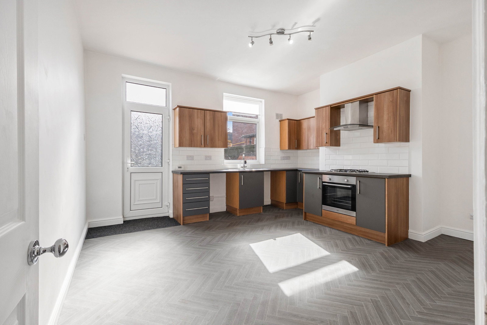 Terraced House for sale in Castleford, Lower Oxford Street, Castleford, WF10 4AQ