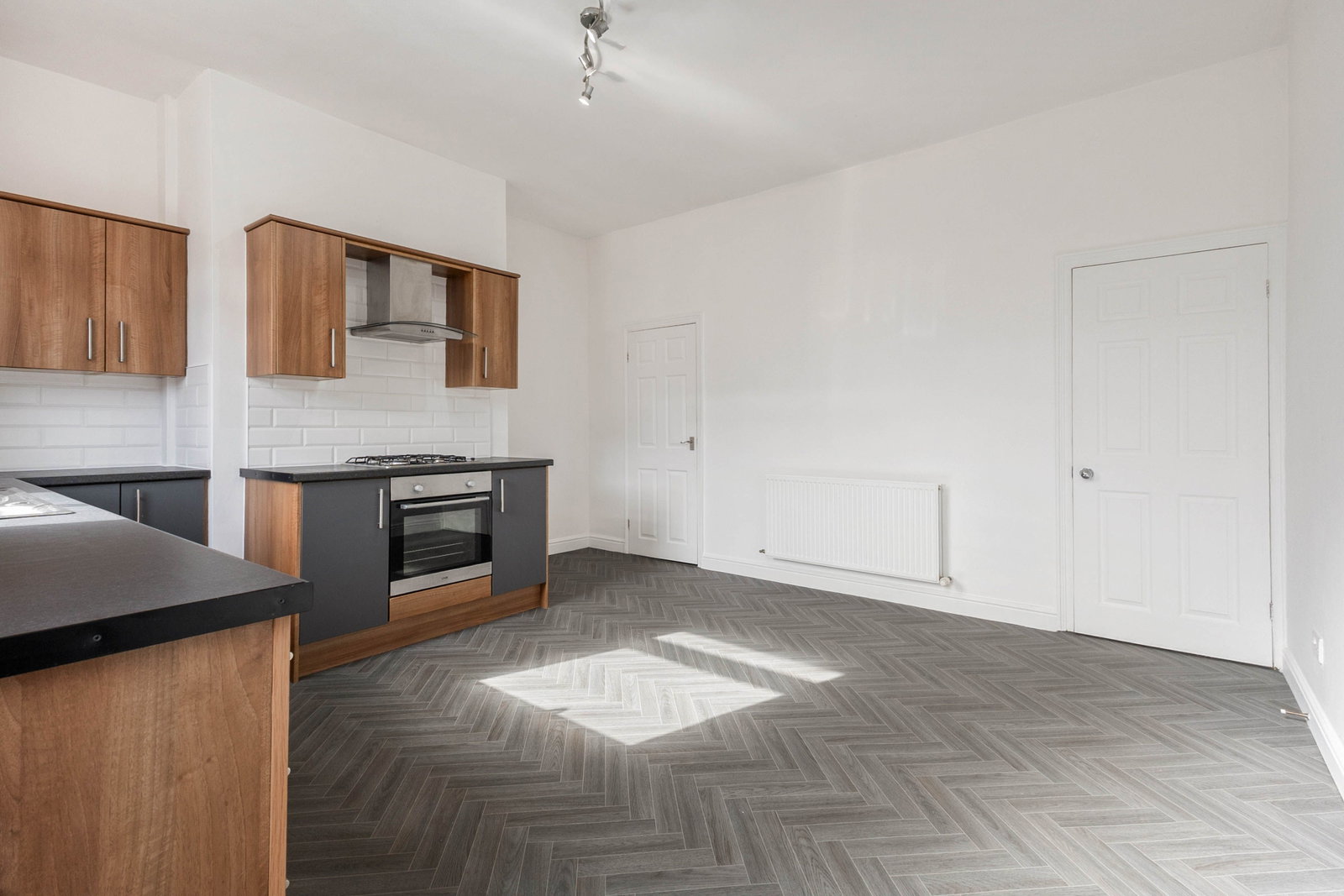 Terraced House for sale in Castleford, Lower Oxford Street, Castleford, WF10 4AQ