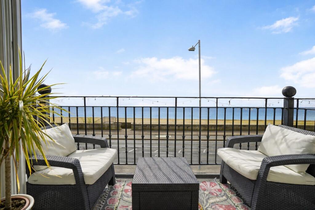 Terraced House for sale in Southend-on-sea, Eastern Esplanade, Southend-on-sea, SS1 2YT