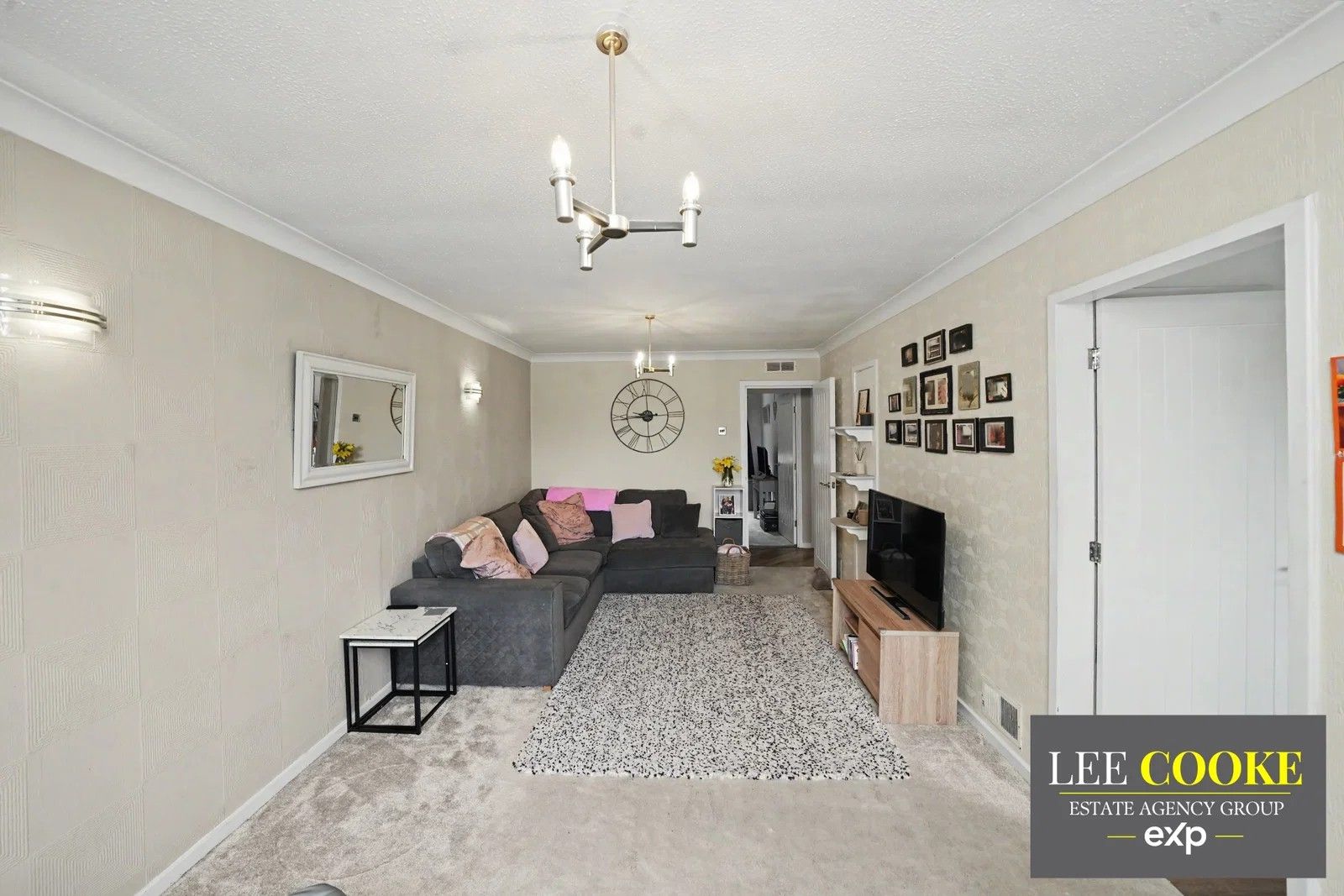 Flat for sale in Wolverhampton, The Courtlands, Off Newbridge Crescent, Tettenhall, Wolverhampton, WV6 0LT