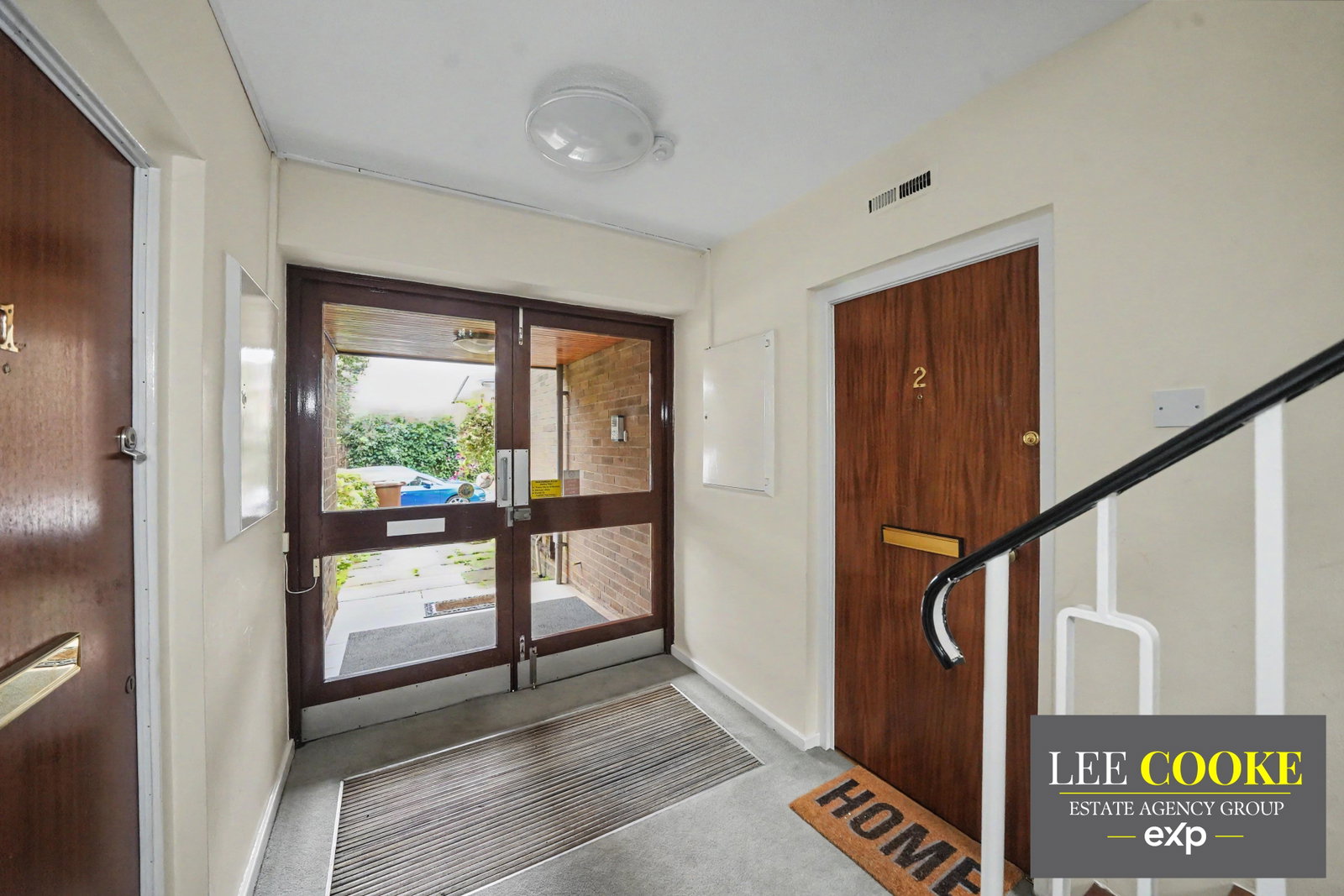 Flat for sale in Wolverhampton, The Courtlands, Off Newbridge Crescent, Tettenhall, Wolverhampton, WV6 0LT