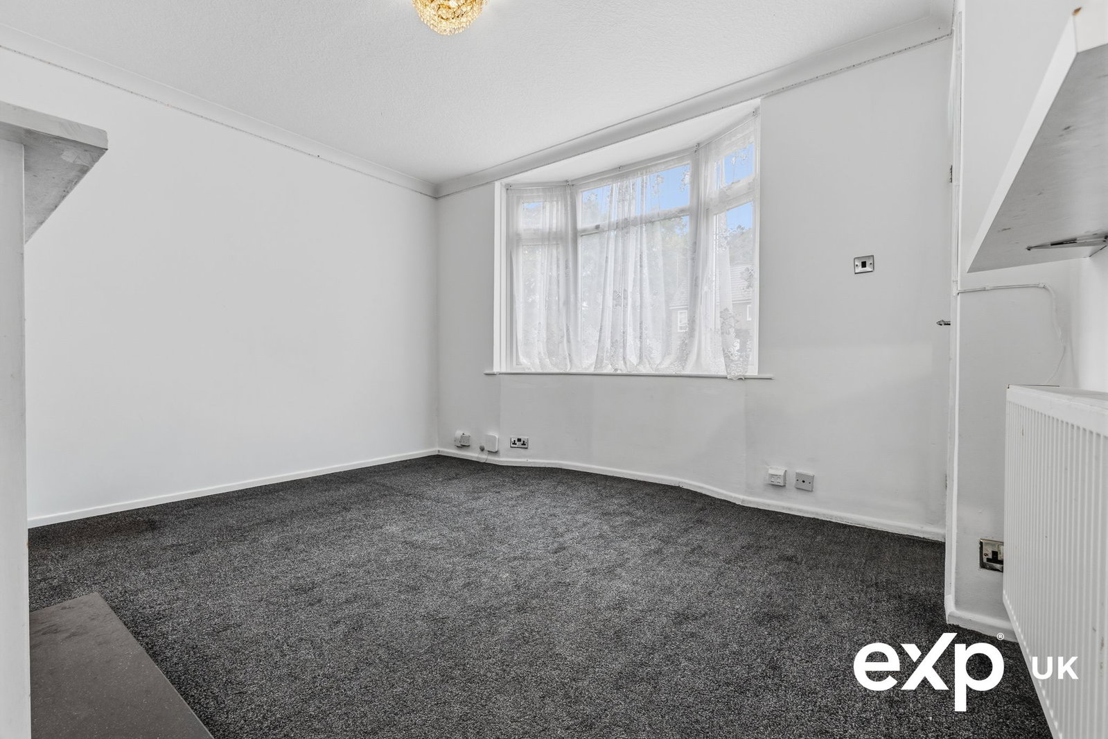 Semi Detached House for sale in Nottingham, Basford Road, Nottingham, NG6 0JG, 676 m²