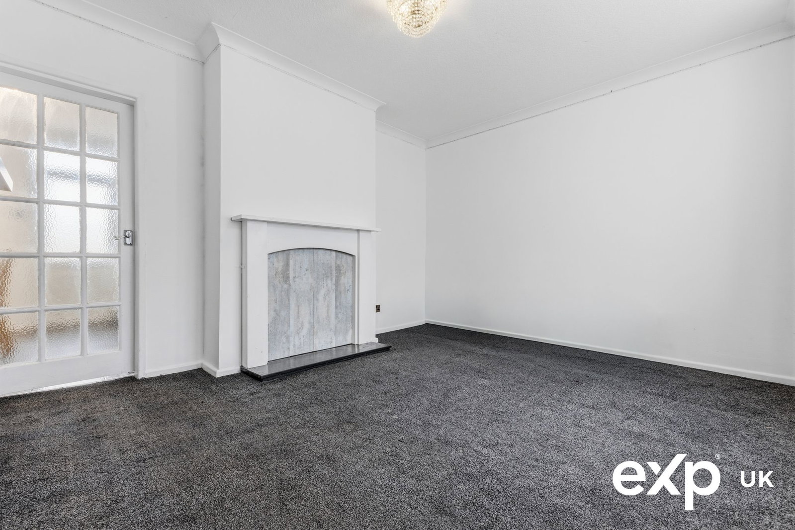 Semi Detached House for sale in Nottingham, Basford Road, Nottingham, NG6 0JG, 676 m²