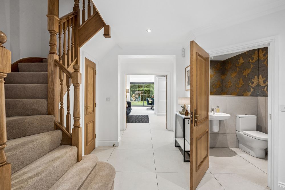 Detached House for sale in Chalfont St. Giles, Glenwood, Nightingales Lane, Chalfont St Giles HP8 4SF