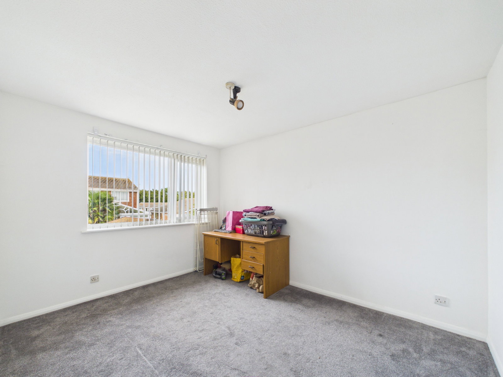 Terraced House for sale in Herne Bay, Cornwall Road, Herne Bay, 825 m²