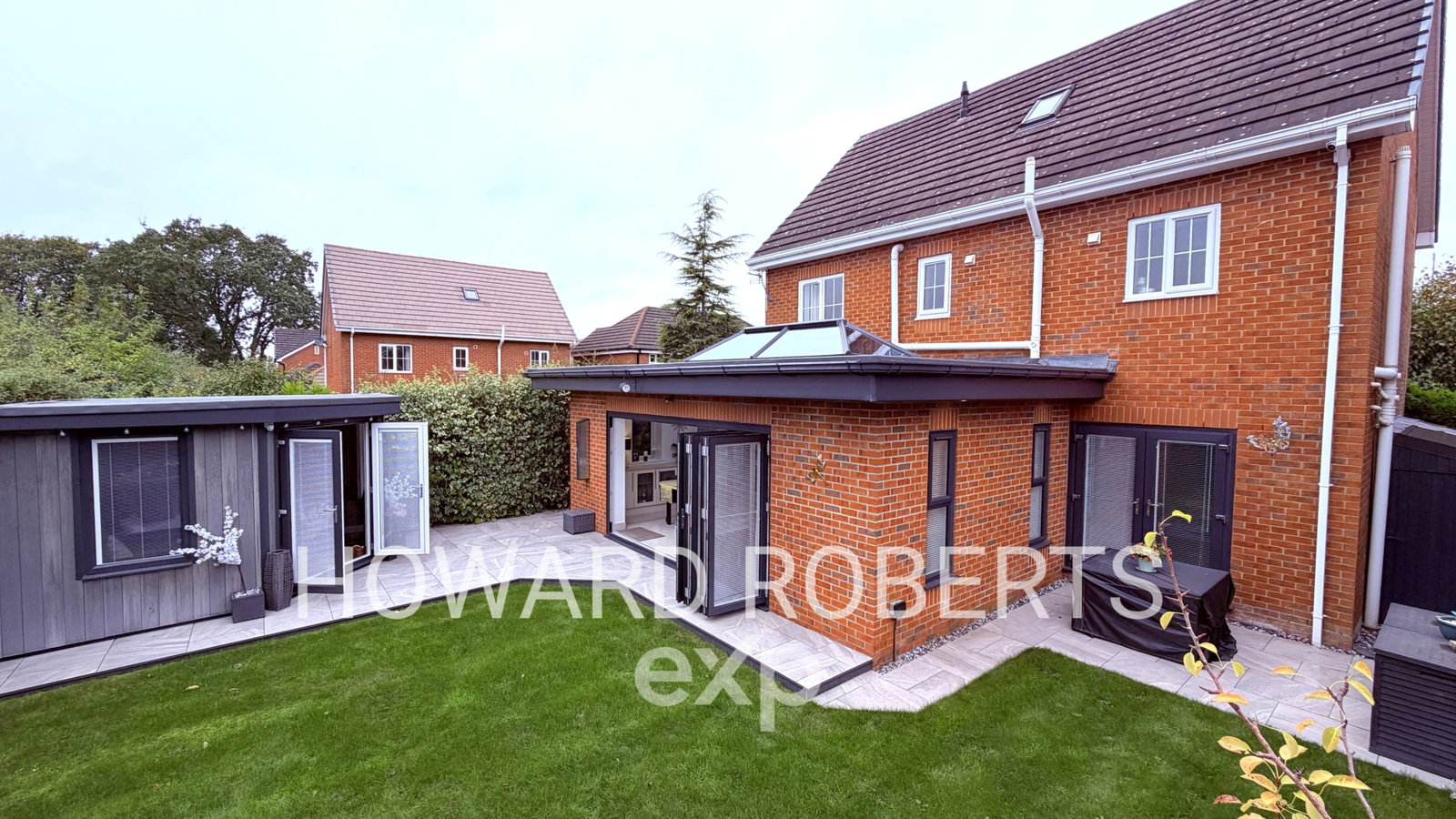 Detached House for sale in Leyland, The Heritage, Leyland, PR25 3ZJ, 2228 m²