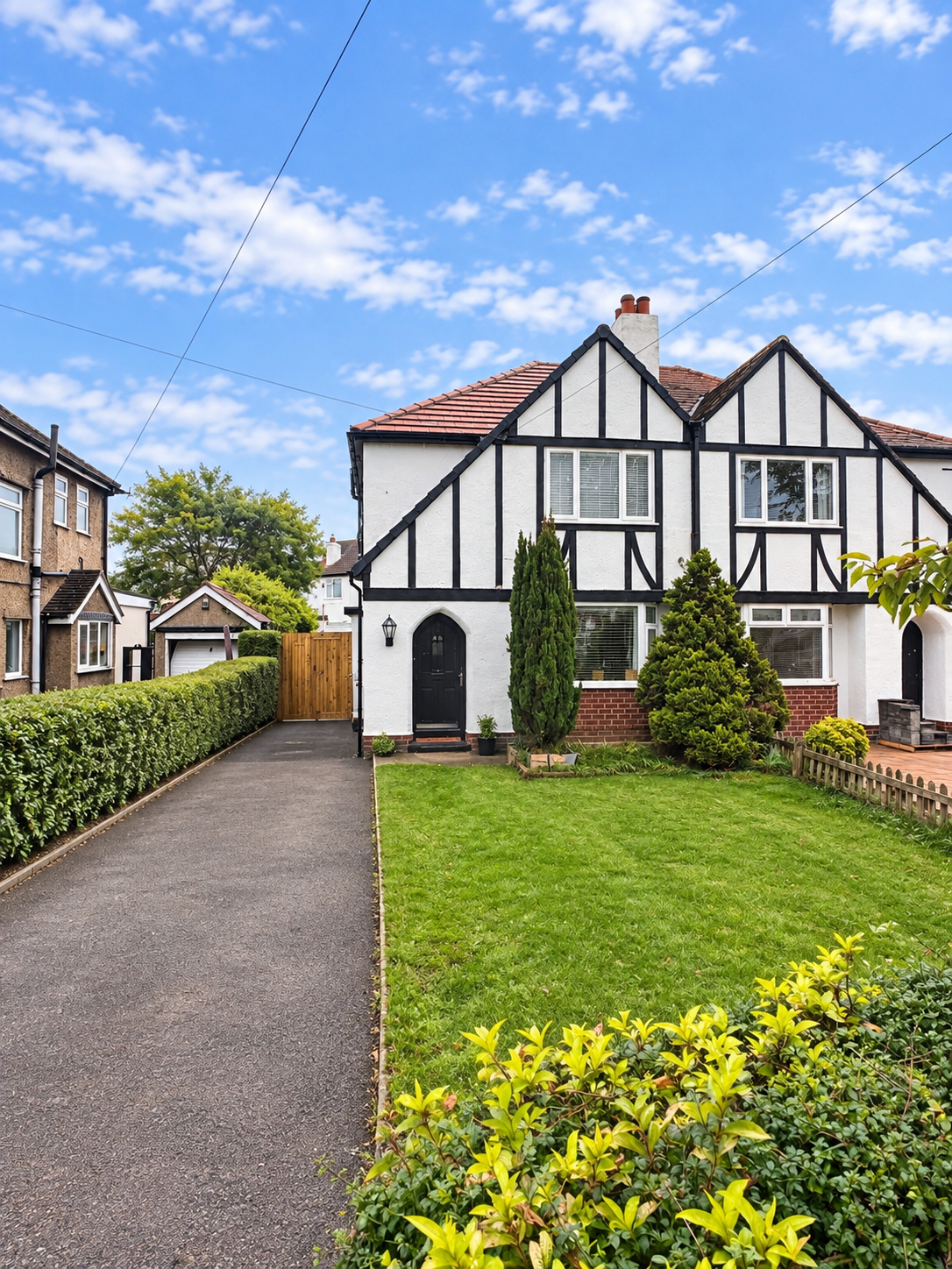 Semi Detached House for sale in Chester, Caughall Road, Upton, Chester, CH2 1LP