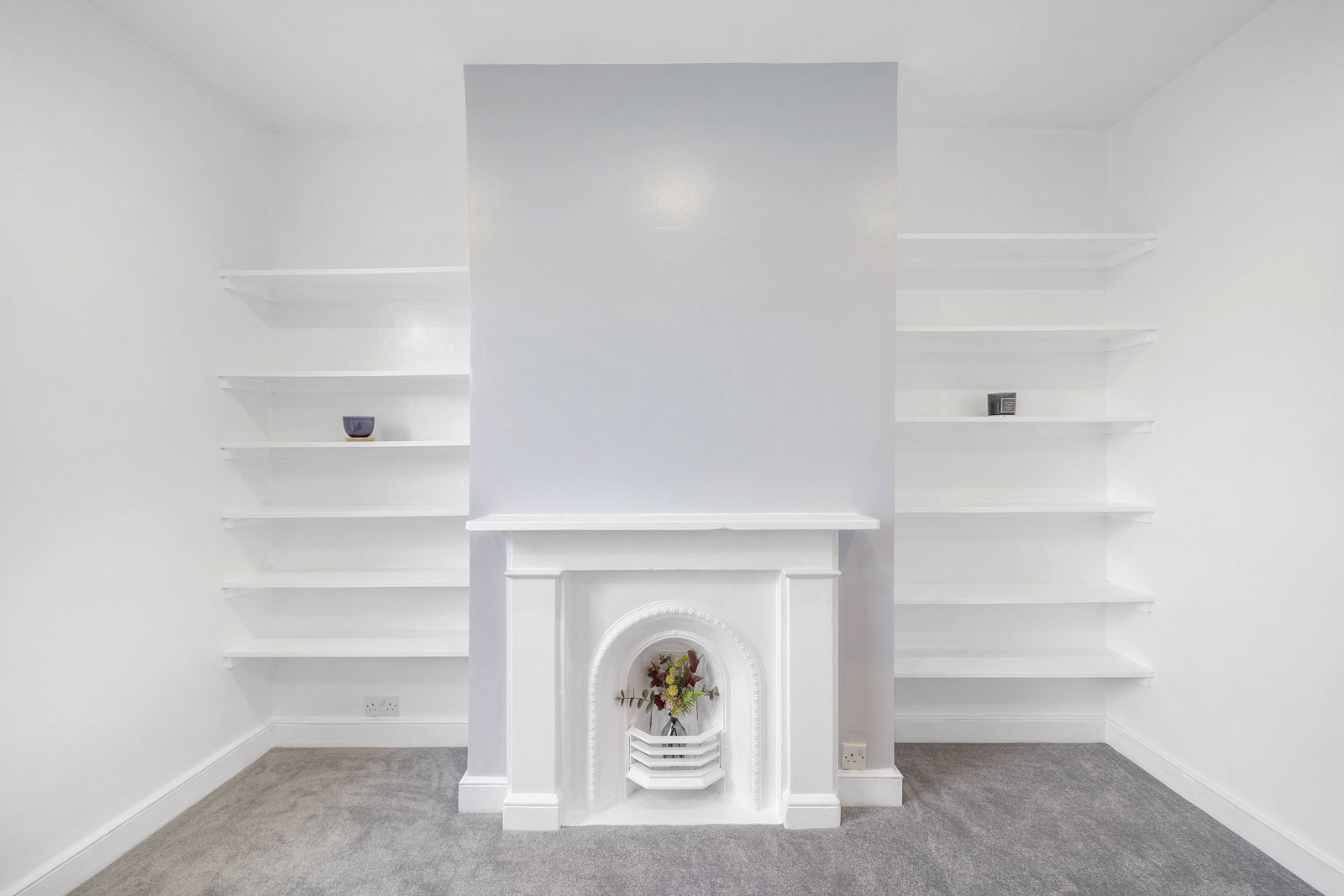 Flat for sale in London, Ringford Road, Wandsworth, SW18 1RP, 624 m²