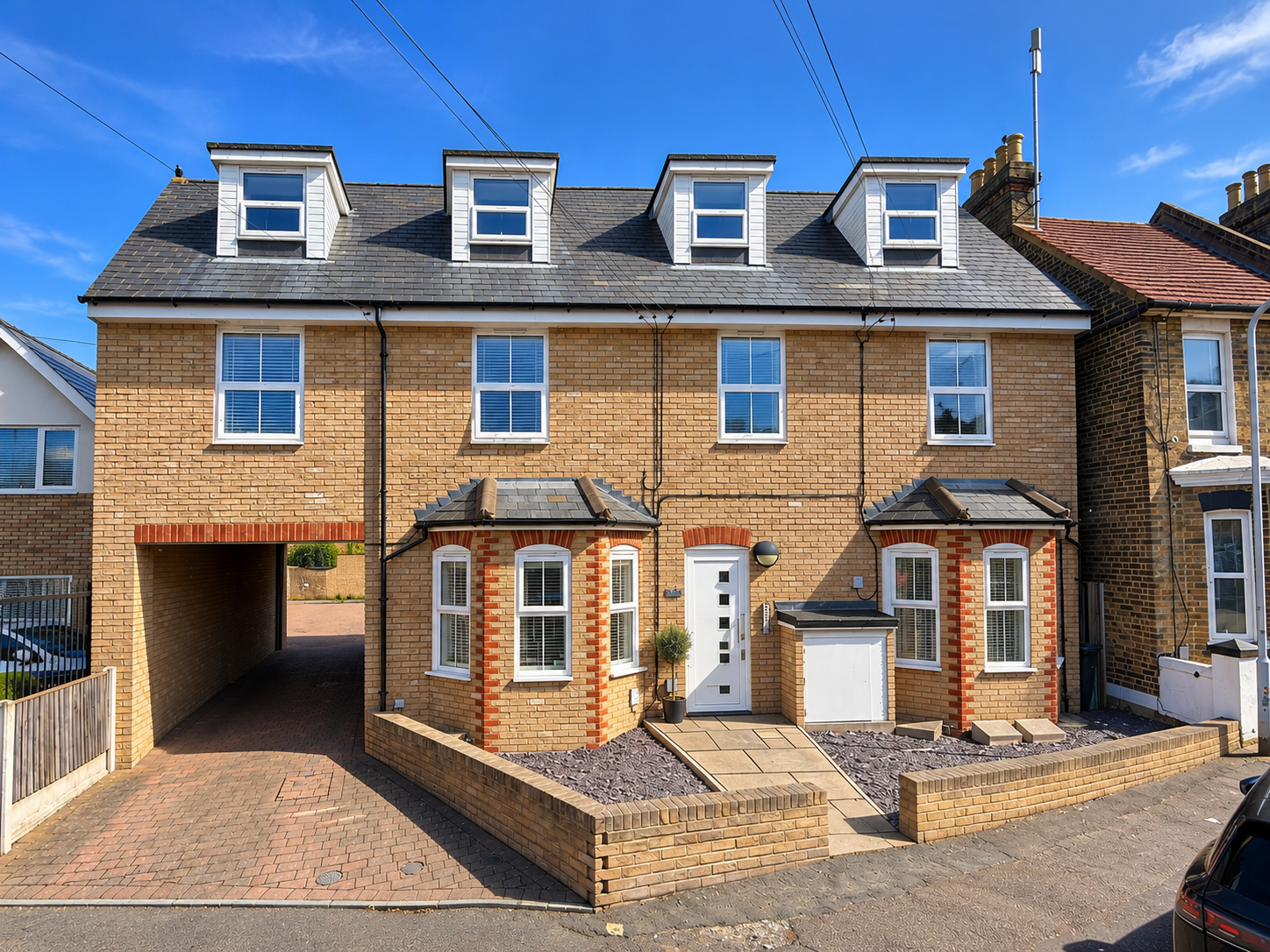 Flat for sale in Ramsgate, Southwood Road, Ramsgate, CT11 0AZ, 678 m²