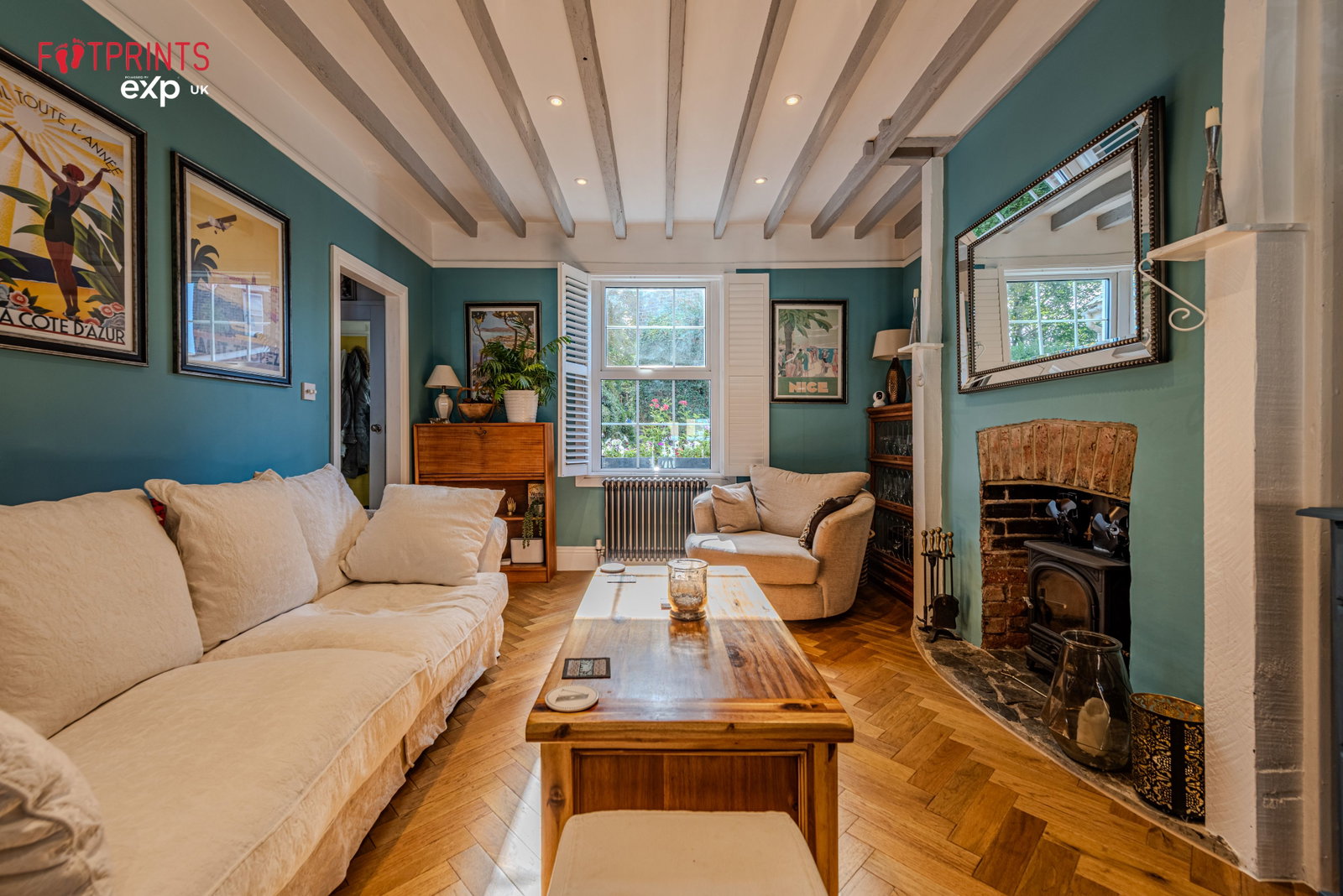 Semi Detached House for sale in Broadstairs, Victoria Road, Broadstairs, CT10 2UG, 1559 m²