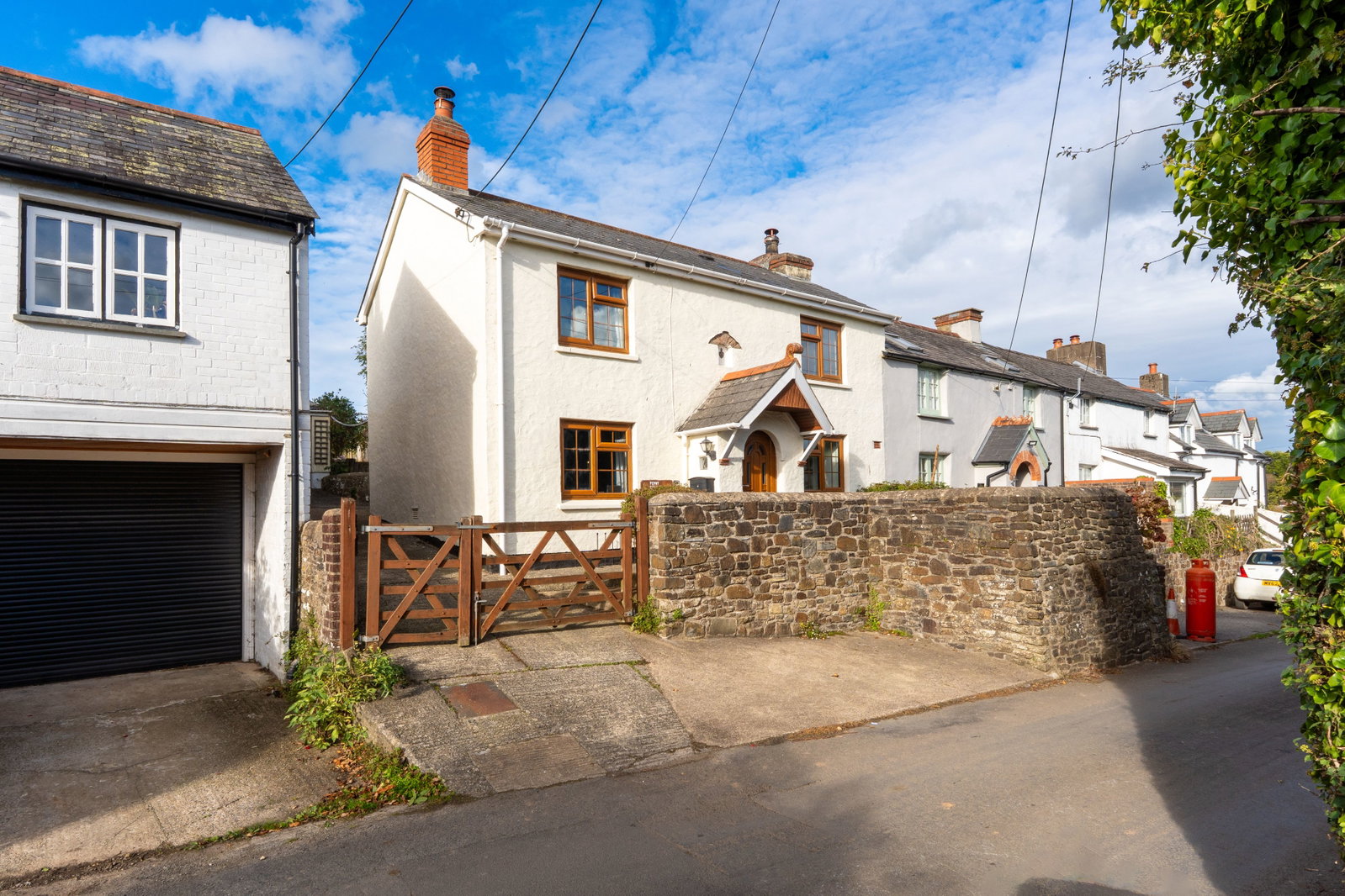 Cottage for sale in Bideford, Mount Pleasant, Littleham, Nr Bideford, 861 m²
