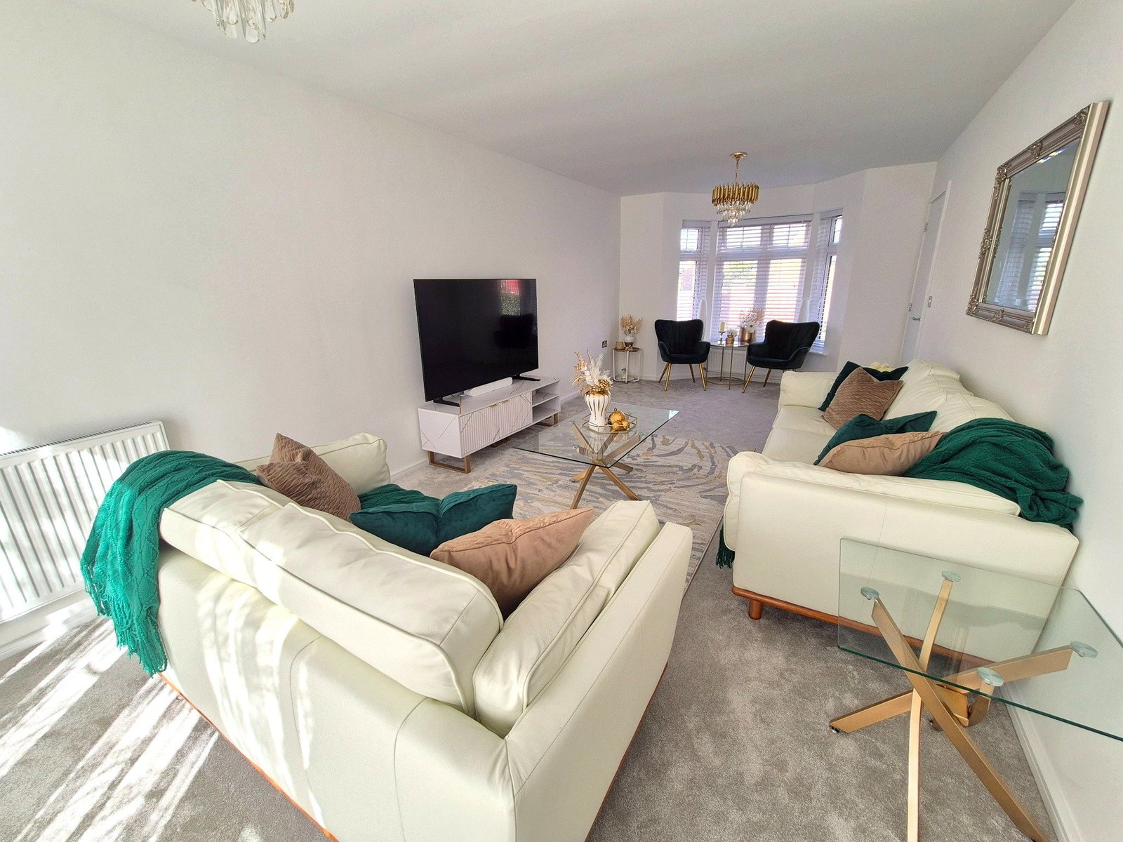 Detached House for sale in Houghton Regis, Panama Gardens, Houghton Regis, Bedfordshire, LU5 6SN