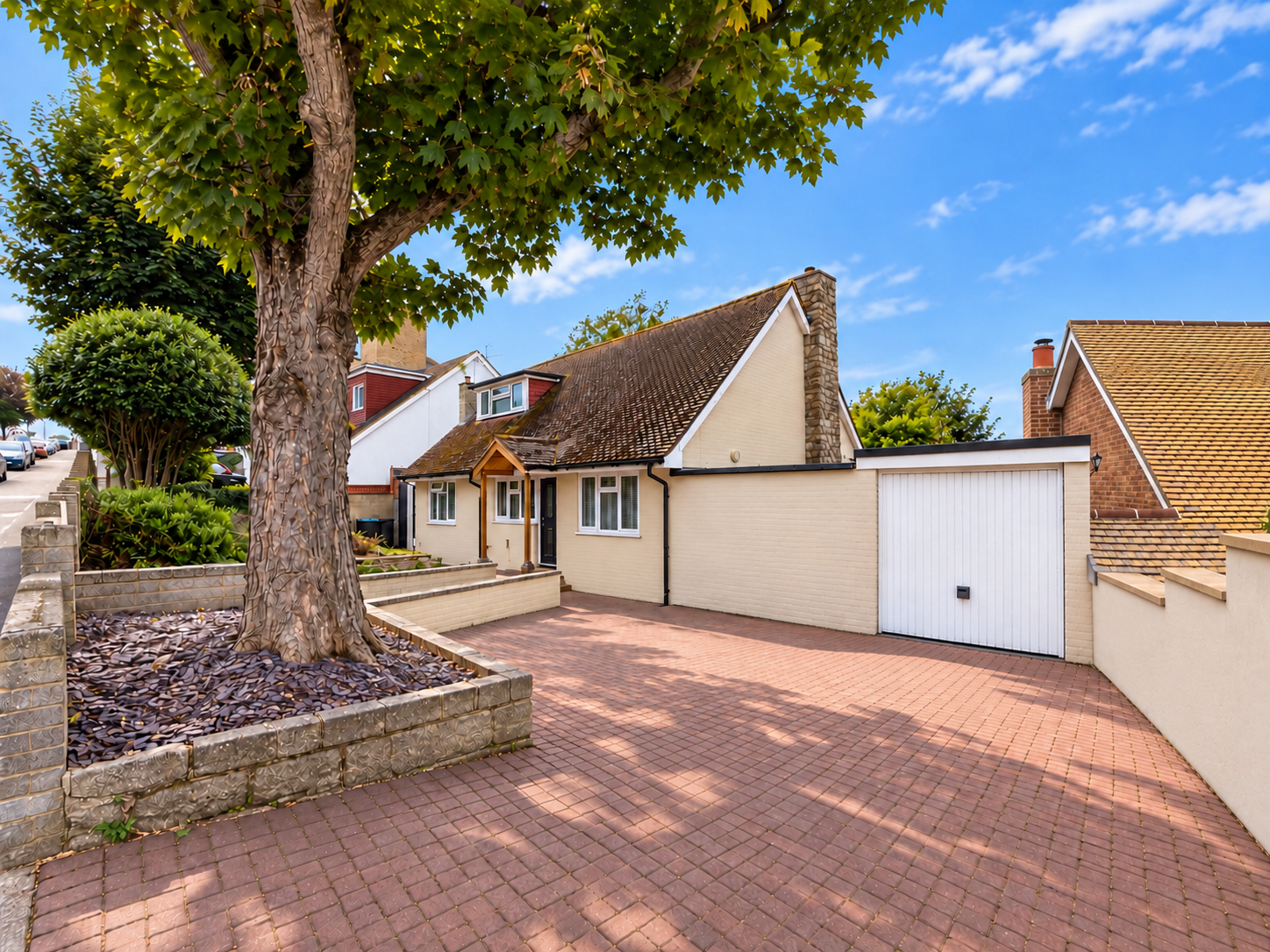 Detached House for sale in Margate, Dane Road, Margate, CT9 2LS