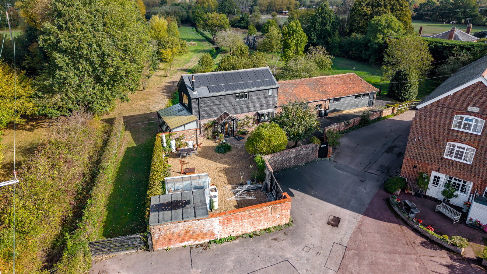 Detached House for sale in Tonbridge, Lucks Lane, Paddock Wood, Tonbridge, TN12 6PA, 3407 m²