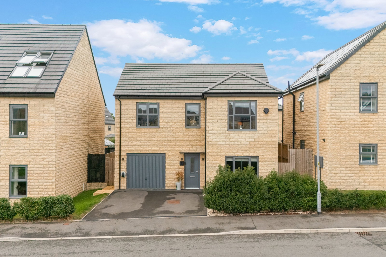 Detached House for sale in Pontefract, Nasby Drive, Pontefract, 1456 m²