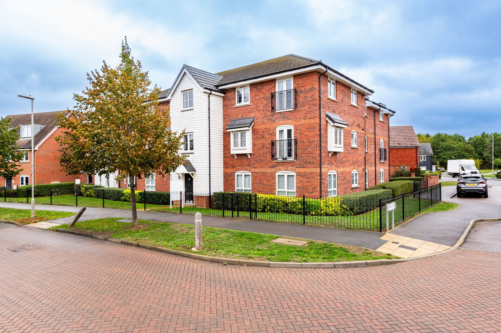 Flat for sale in Maidstone, Edmett Way, Langley, Maidstone, 484 m²