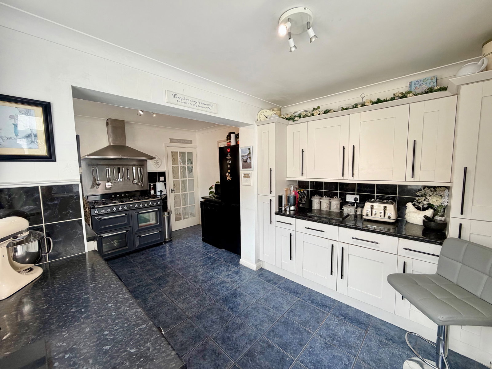 Semi Detached Bungalow for sale in Paignton, Rossall Drive, Paignton, 980 m²