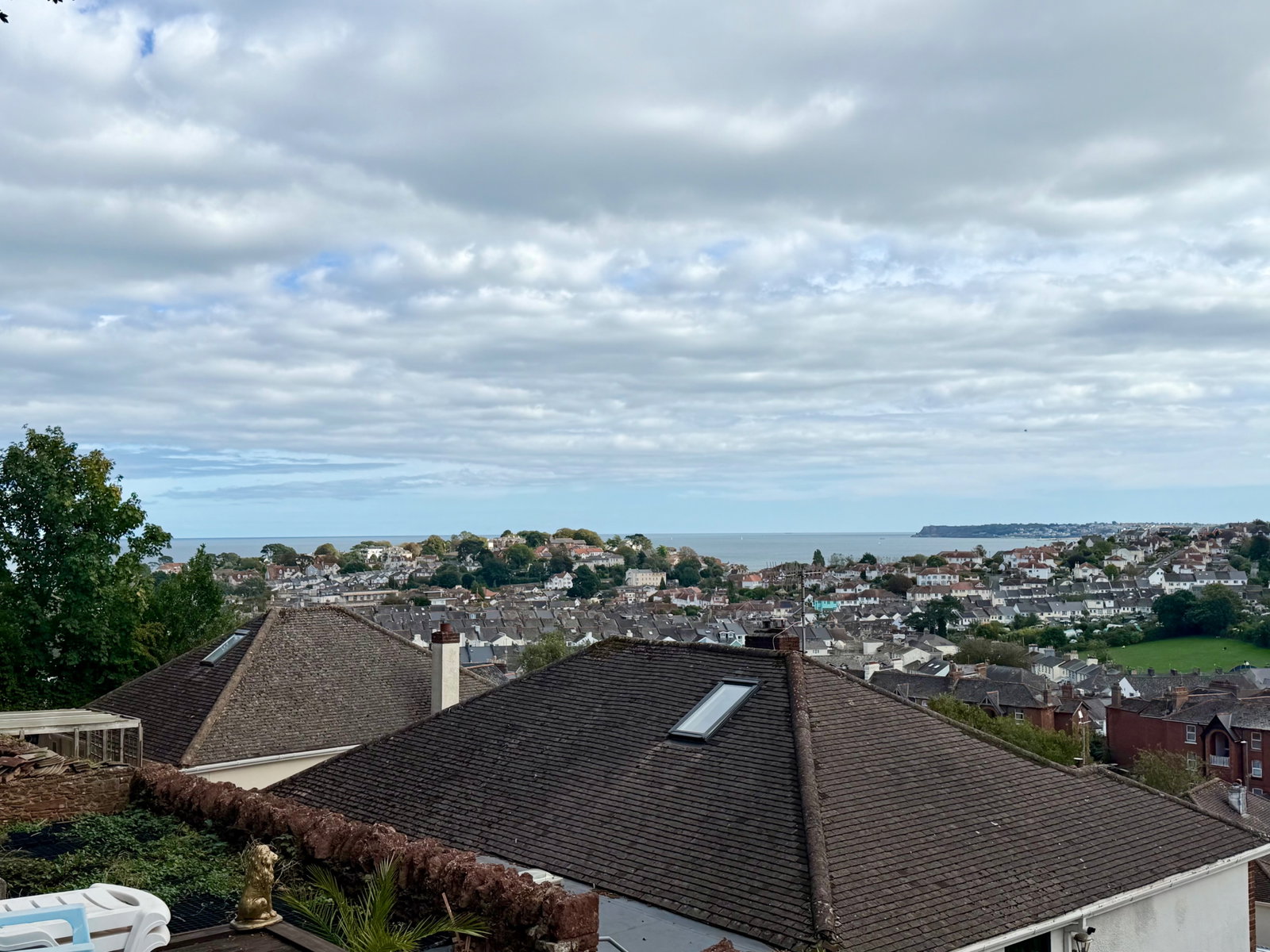 Semi Detached Bungalow for sale in Paignton, Rossall Drive, Paignton, 980 m²