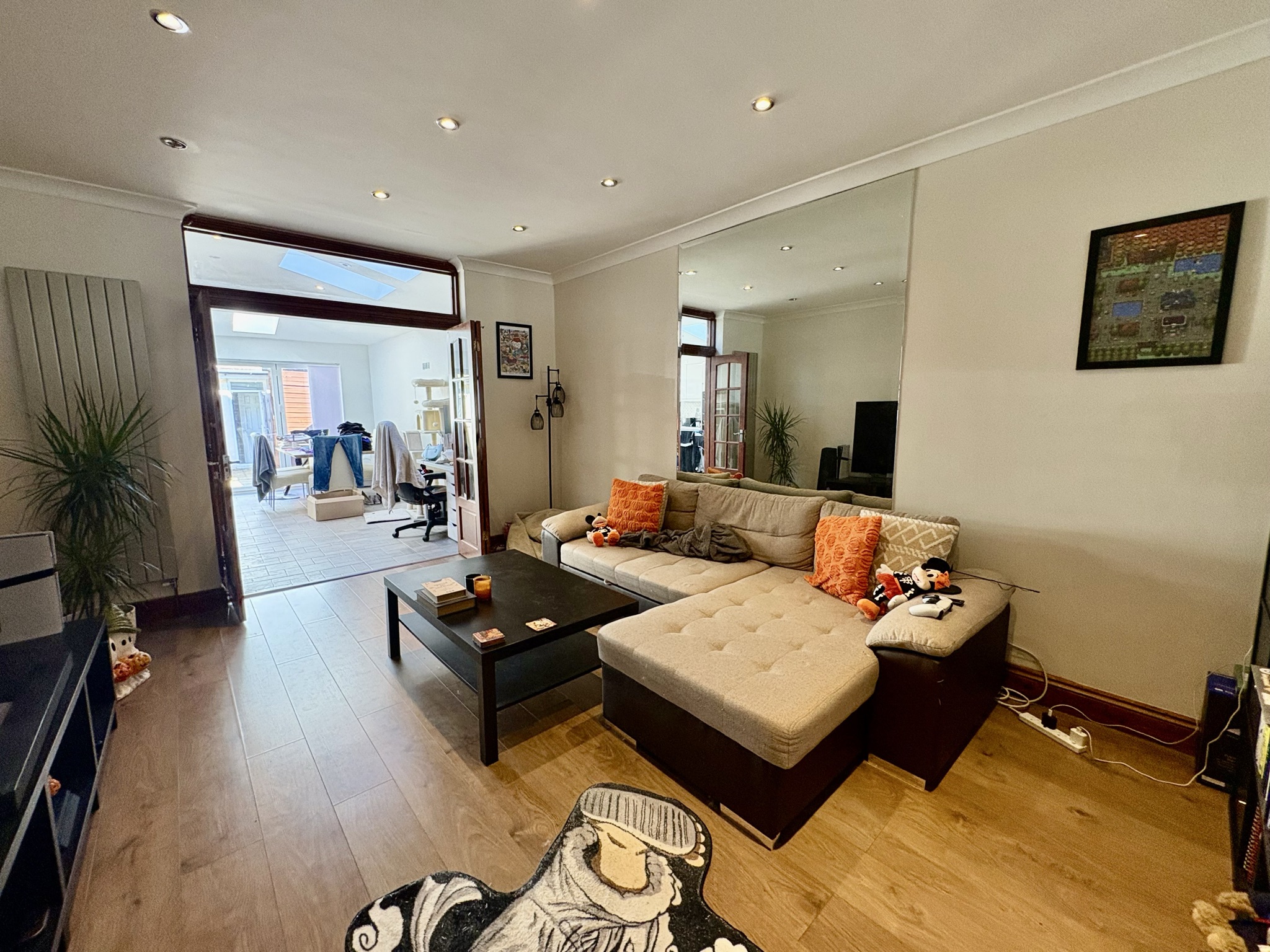 Maisonette for sale in Edgware, Montgomery Road, Edgware, HA8