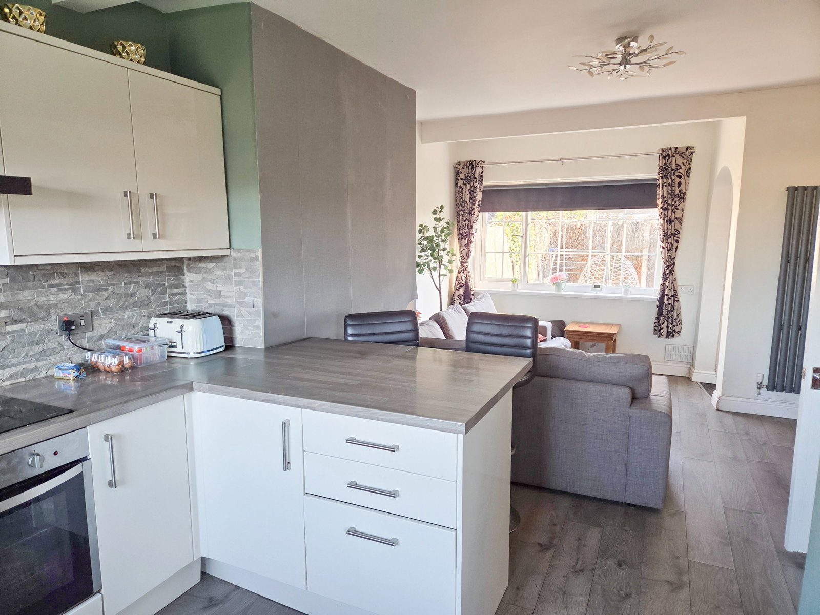 Semi Detached House for sale in Doncaster, Green Lane, Woodlands, Doncaster, DN6 7NG