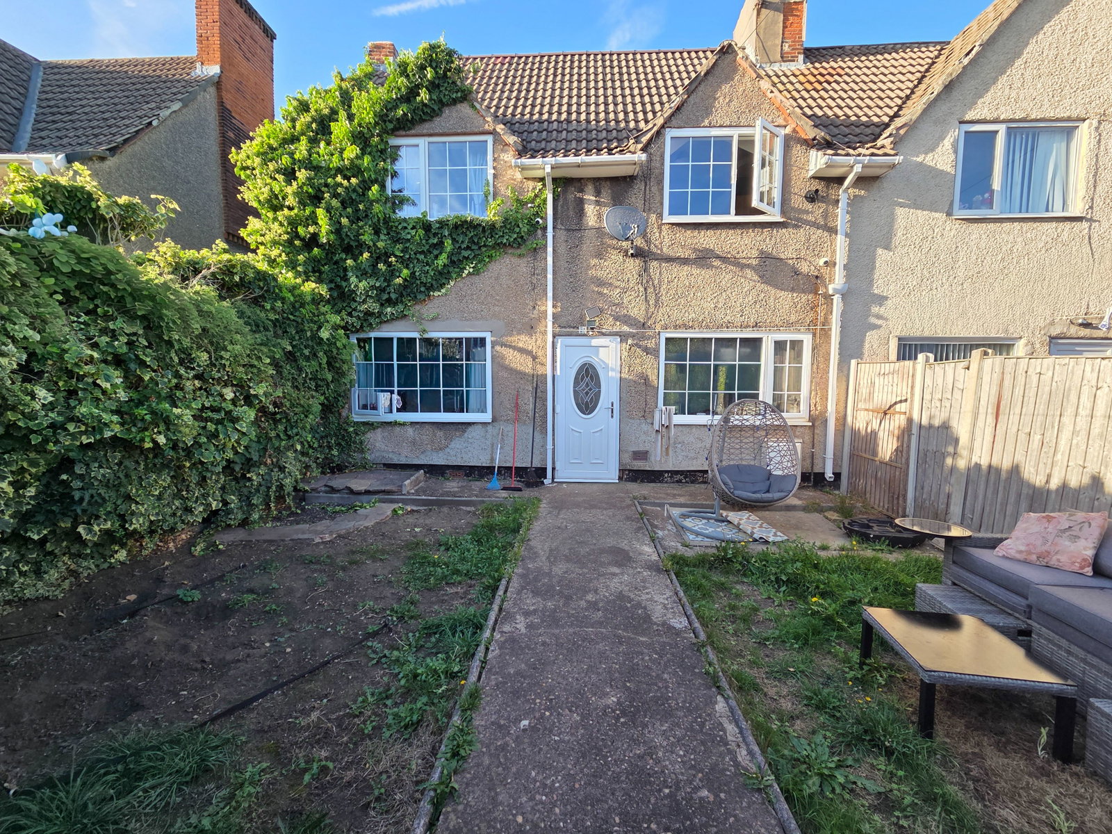 Semi Detached House for sale in Doncaster, Green Lane, Woodlands, Doncaster, DN6 7NG
