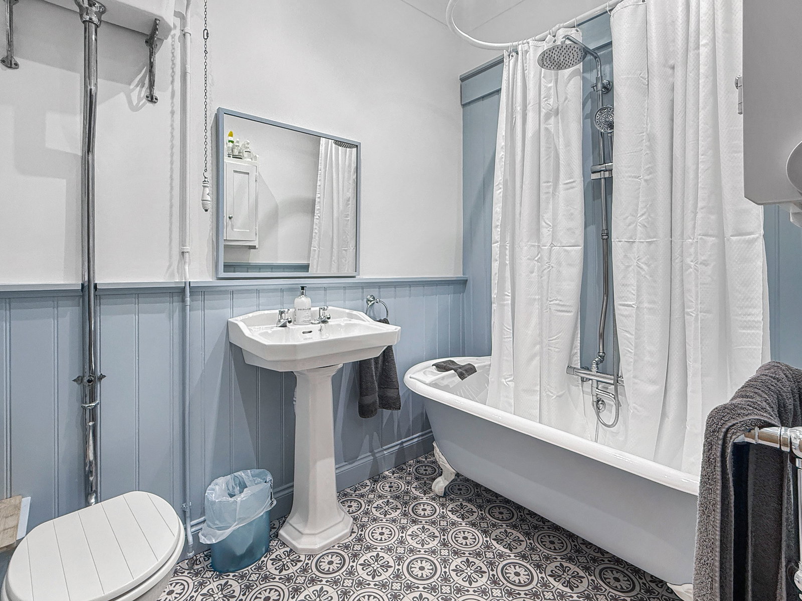 Terraced House for sale in Telford, Coalport Road, Madeley, Telford, TF7