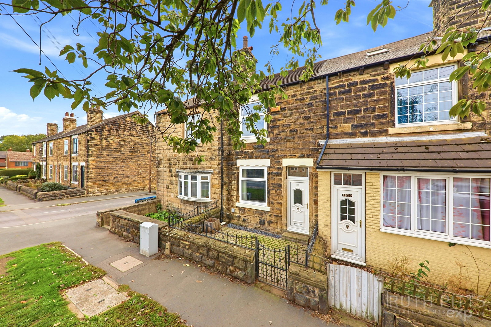 Terraced House for sale in Pontefract, Wakefield Road, Ackworth, WF7 7AH