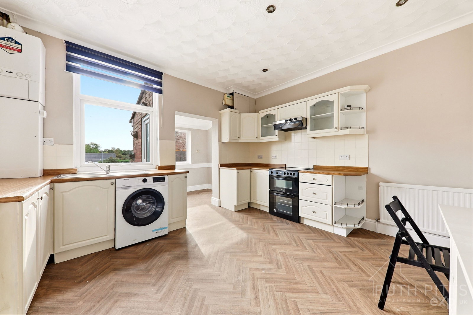 Terraced House for sale in Pontefract, Wakefield Road, Ackworth, WF7 7AH
