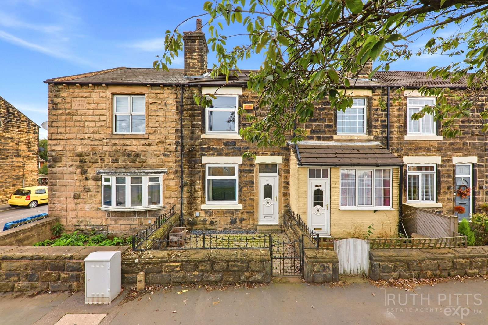 Terraced House for sale in Pontefract, Wakefield Road, Ackworth, WF7 7AH