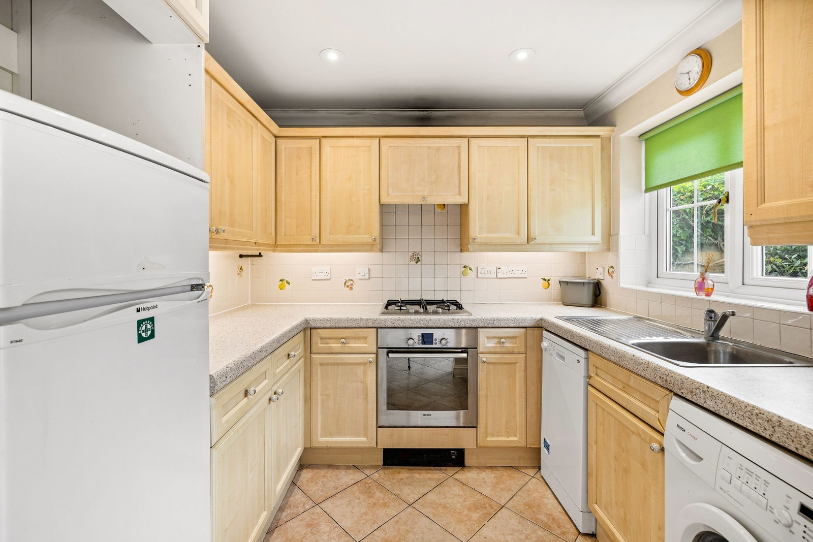 Semi Detached House for sale in Lingfield, Lincolns Mead, Lingfield