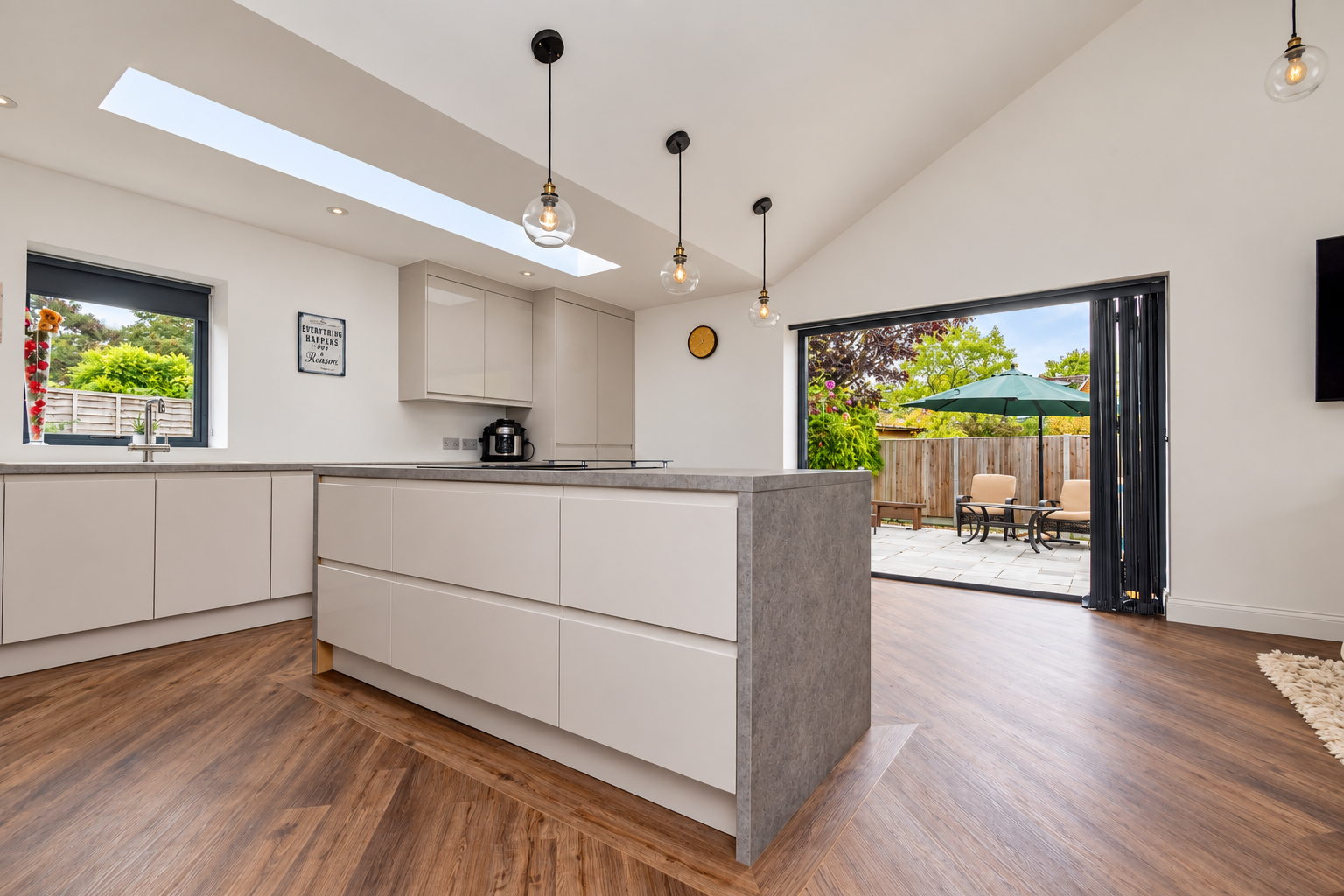 Bungalow for sale in Broadstairs, The Paddocks, Broadstairs, CT10 3AJ, 1195 m²