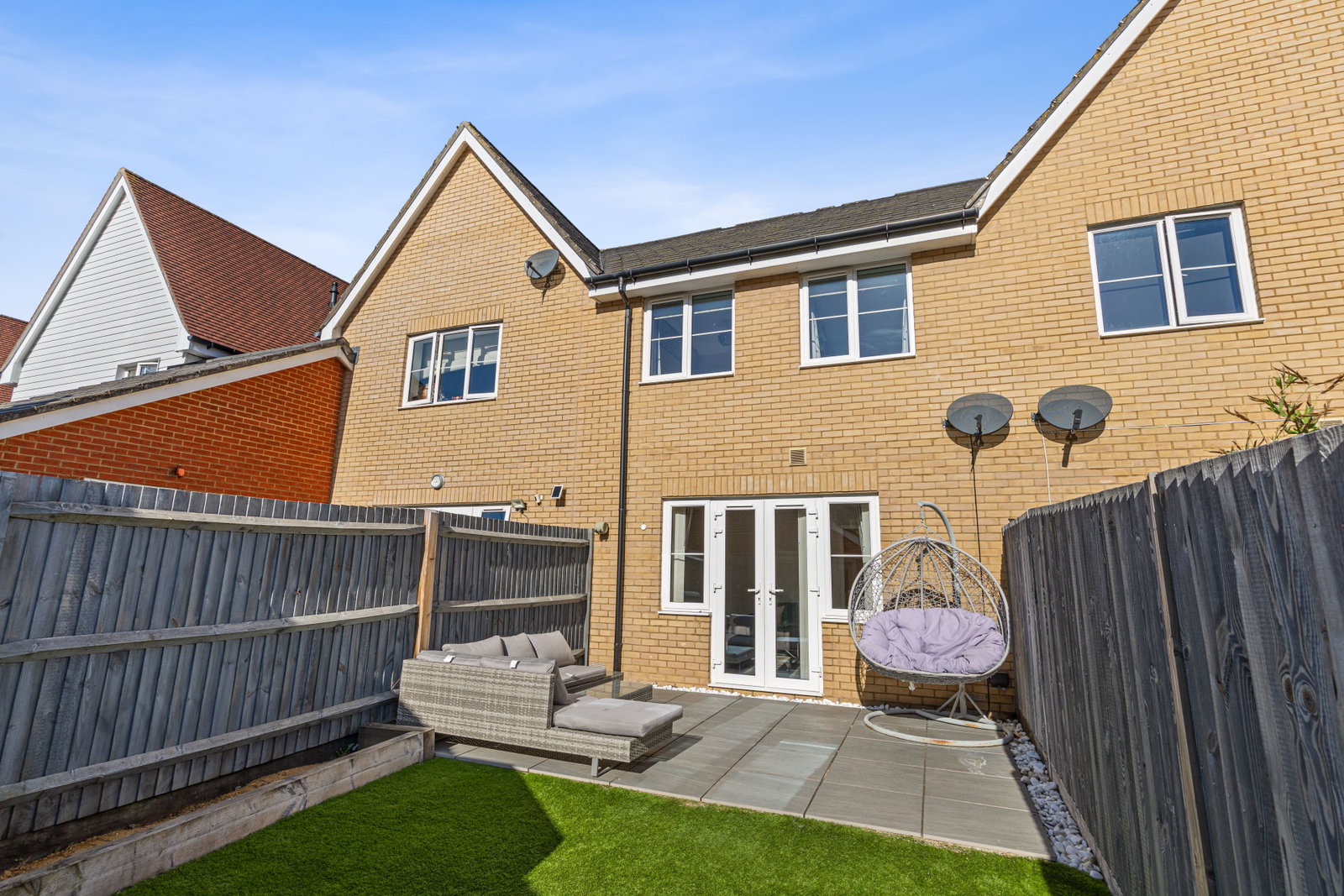 Terraced House for sale in Sevenoaks, Isles Quarry Road, Borough Green, Sevenoaks, TN15 8FP