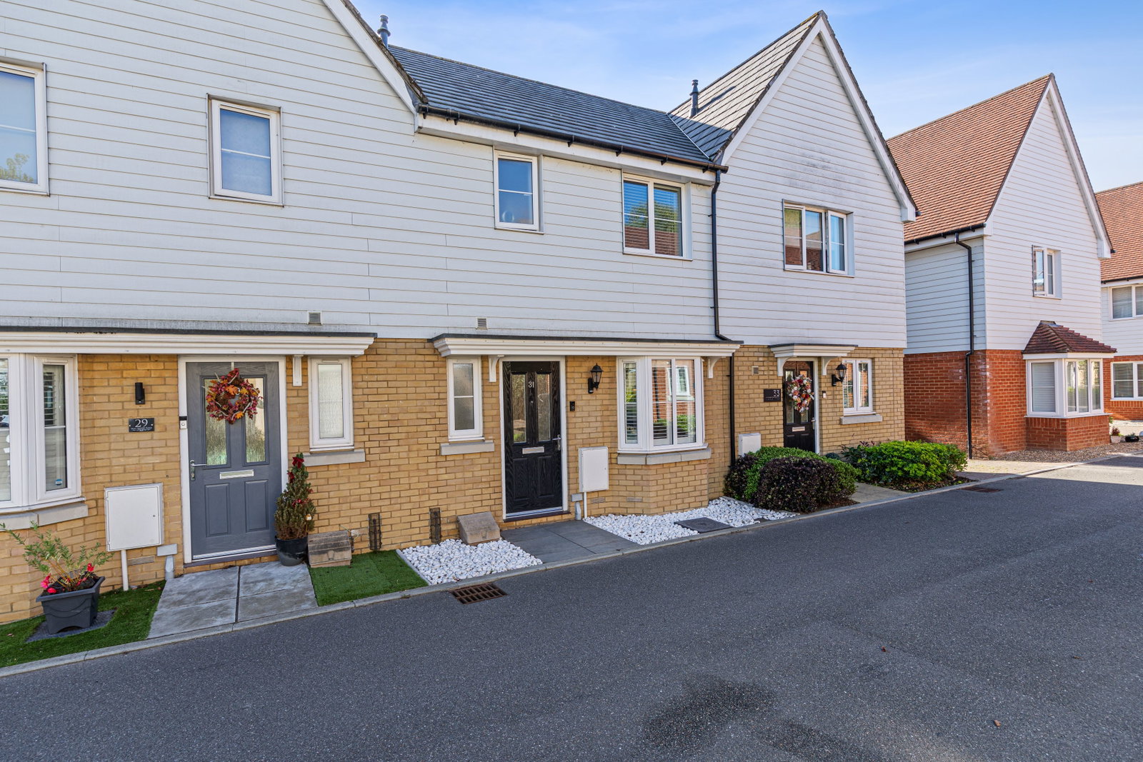 Terraced House for sale in Sevenoaks, Isles Quarry Road, Borough Green, Sevenoaks, TN15 8FP