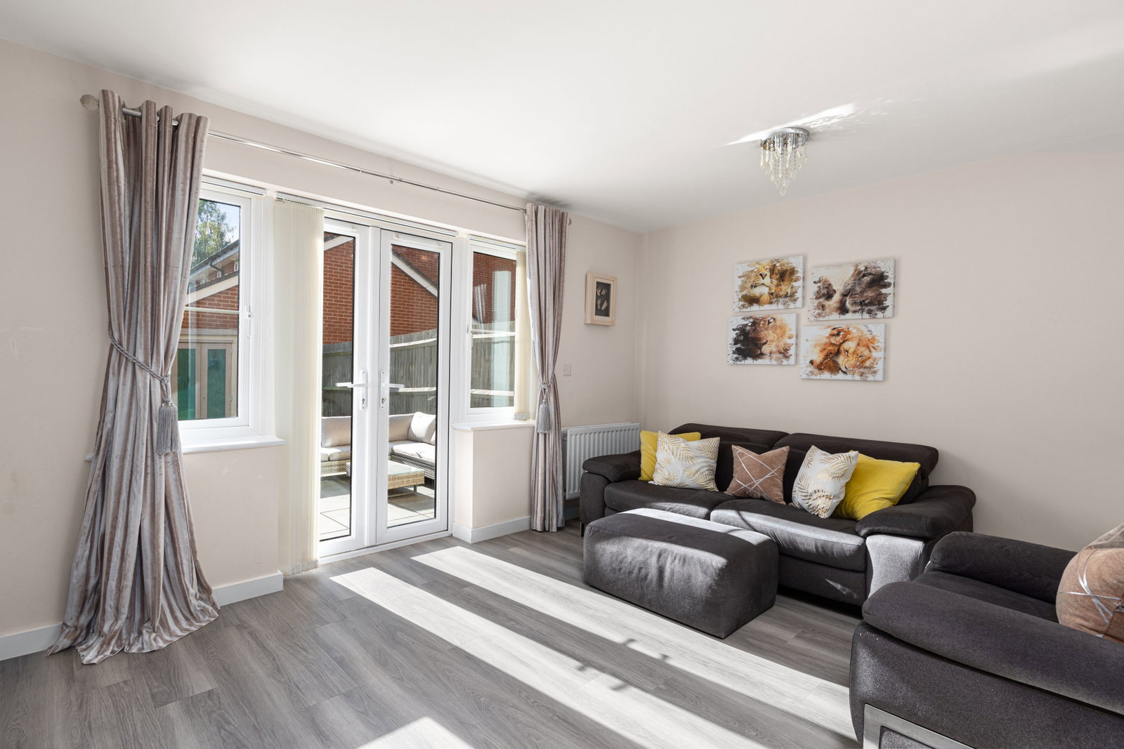 Terraced House for sale in Sevenoaks, Isles Quarry Road, Borough Green, Sevenoaks, TN15 8FP