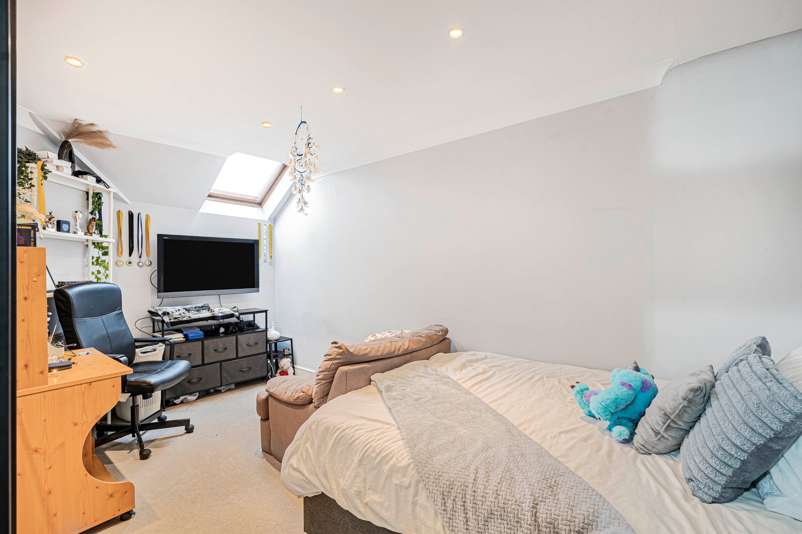 Flat for sale in London, South Norwood Hill, South Norwood, 932 m²