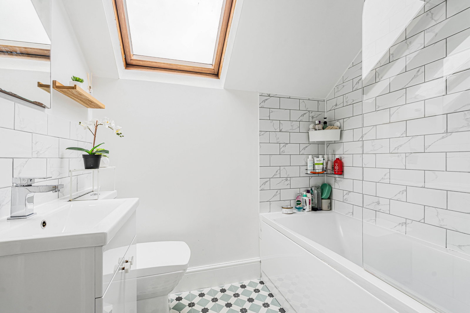 Flat for sale in London, South Norwood Hill, South Norwood, 932 m²