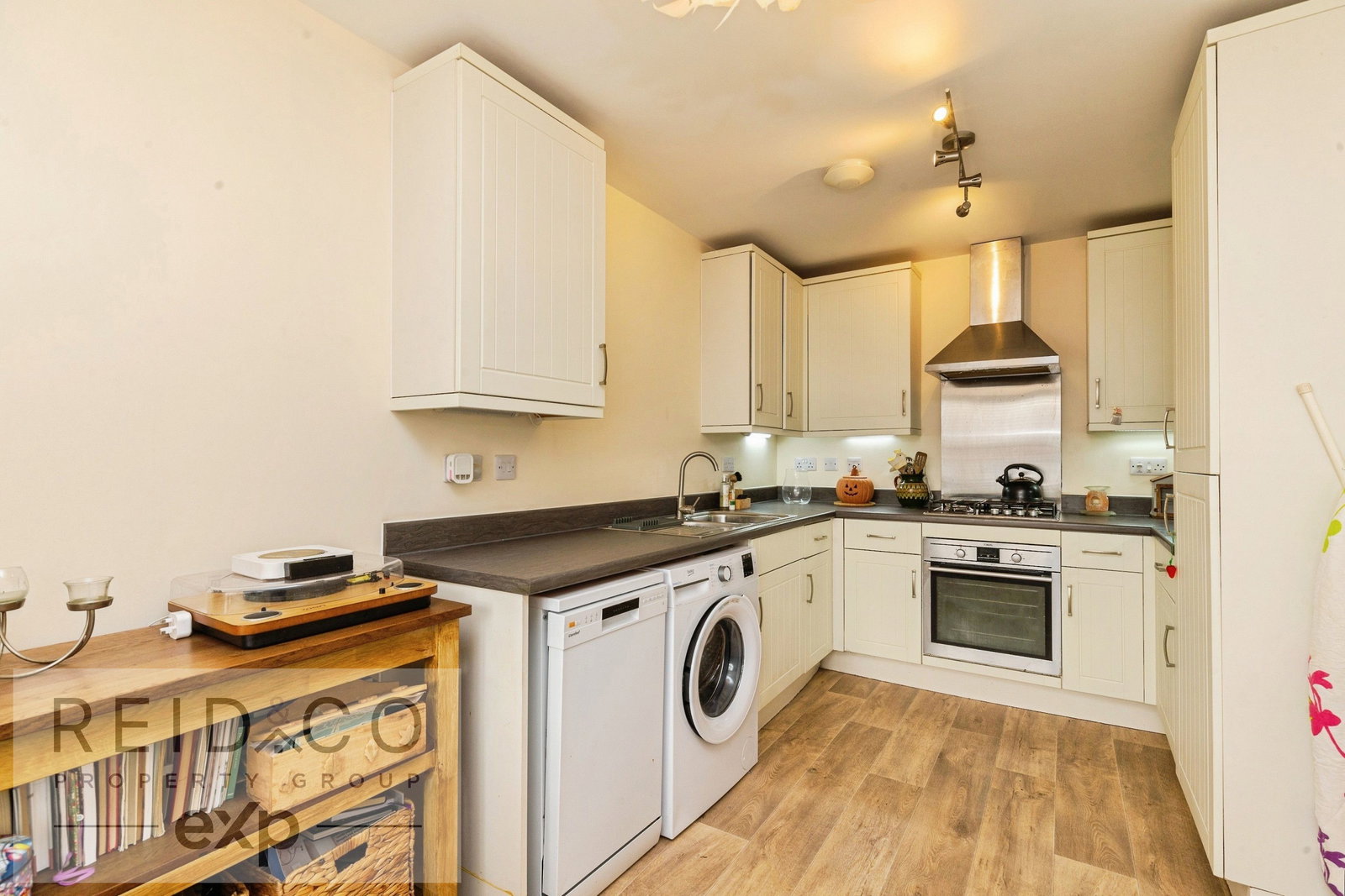 Mews House for sale in Preston, Birch Tree Way, Cottam, Preston, PR4 0EP, 816 m²