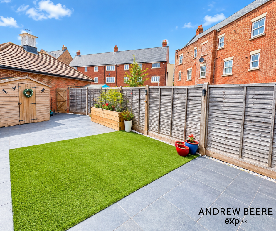 Town House for sale in Ashford, Brambling Avenue, Finberry, Ashford, TN25