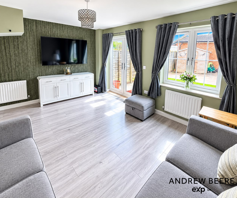 Town House for sale in Ashford, Brambling Avenue, Finberry, Ashford, TN25