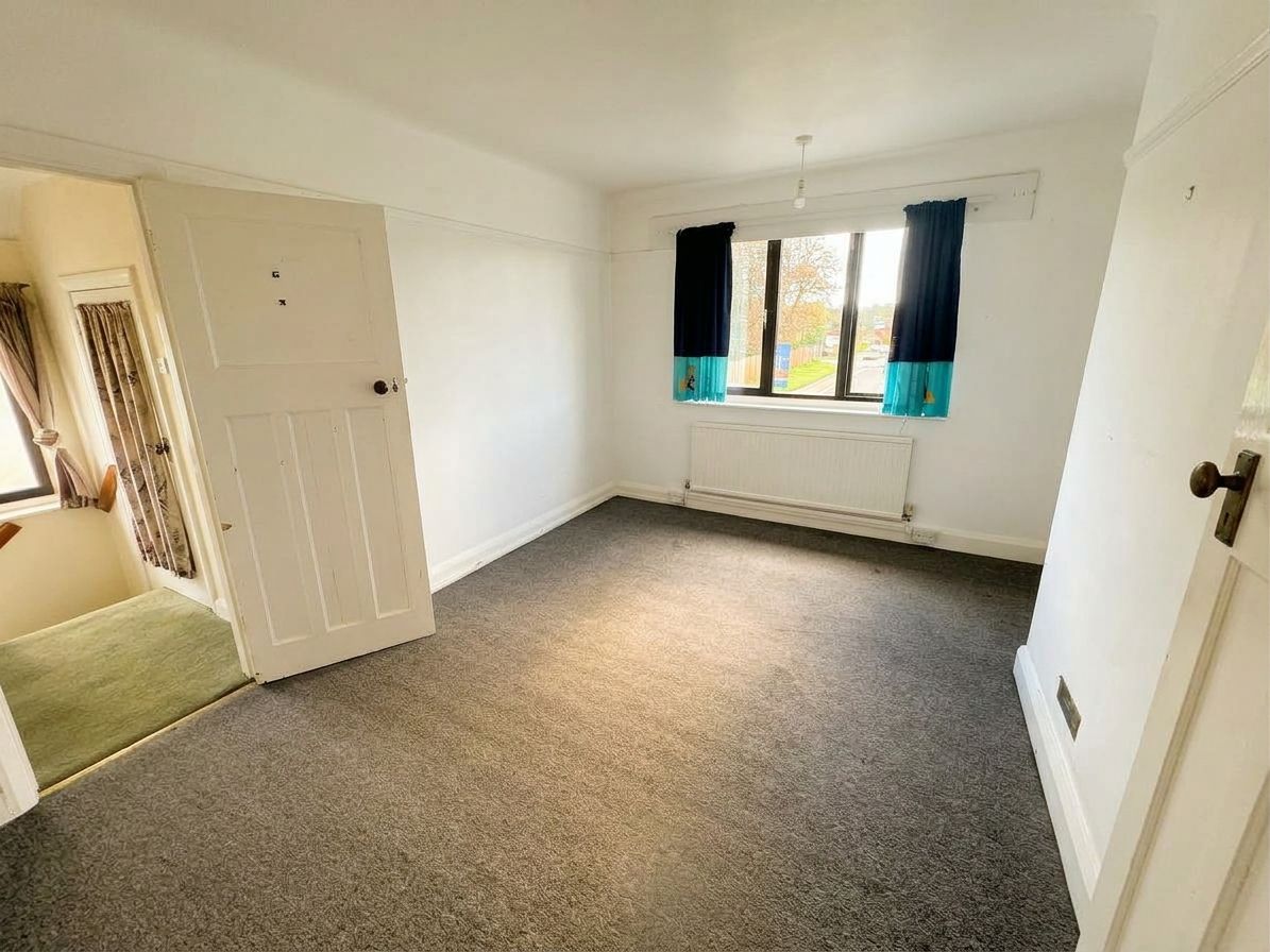 Semi Detached House for sale in Broadstairs, Convent Road, Broadstairs, CT10 3BE