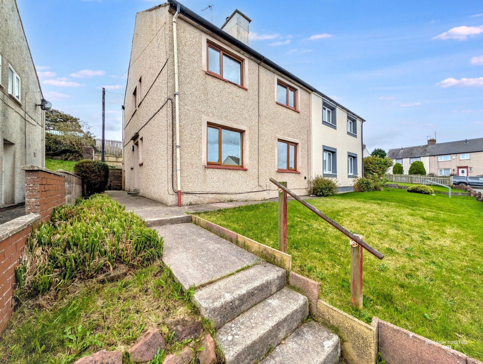 Semi Detached House for sale in Maryport, Grasmere Terrace, Maryport, CA15 7QN, 979 m²