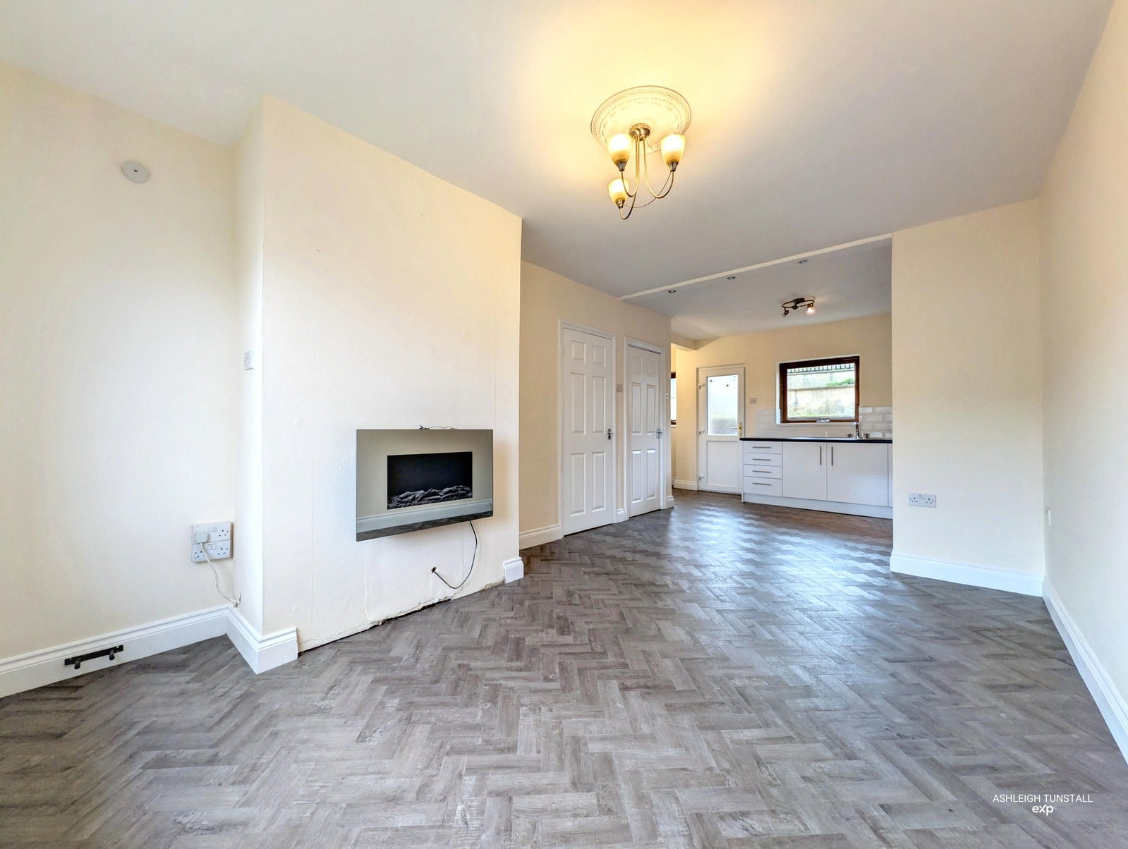 Semi Detached House for sale in Maryport, Grasmere Terrace, Maryport, CA15 7QN, 979 m²